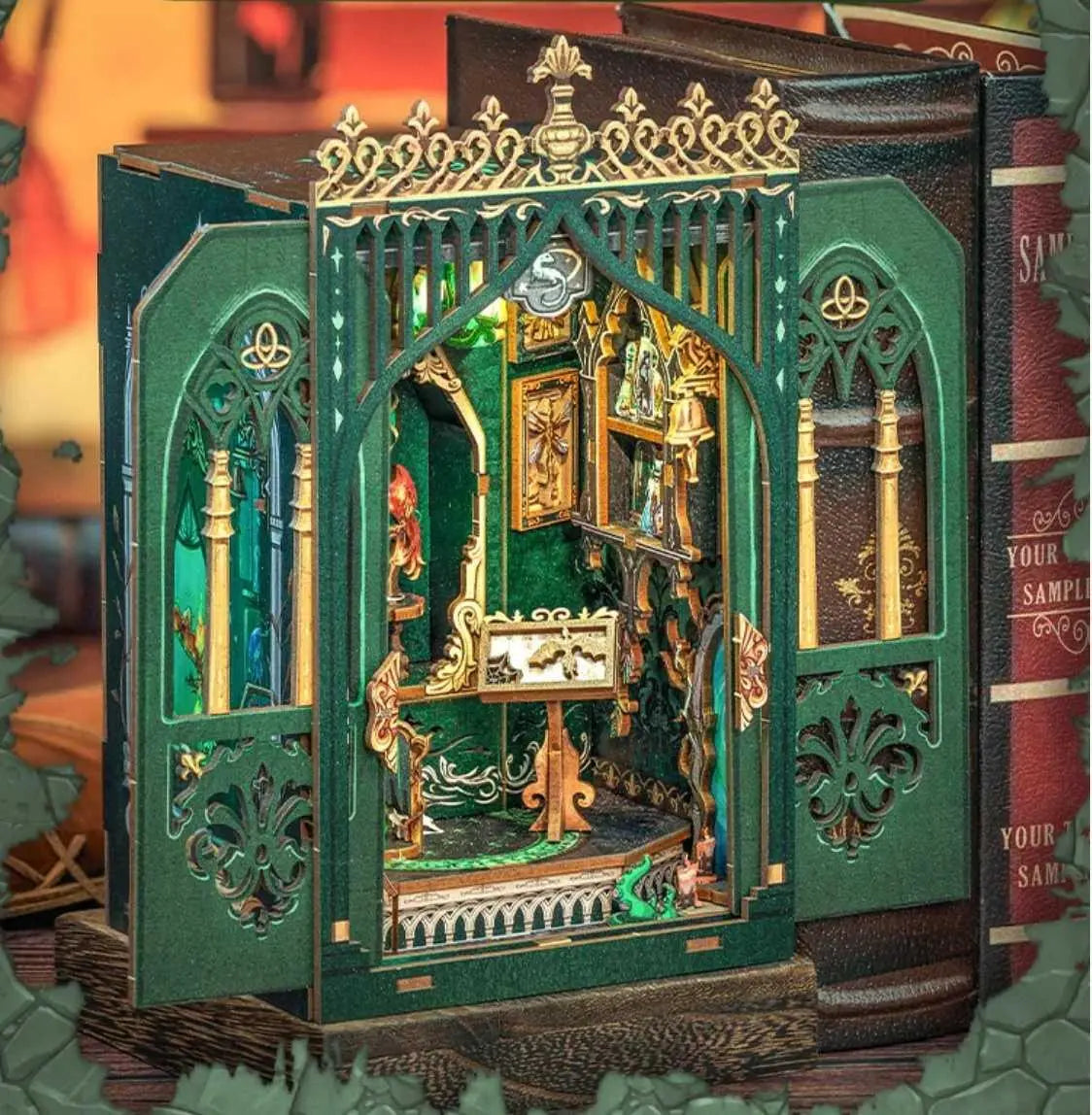 Book Nook Darkness Herbarium - Crafterra