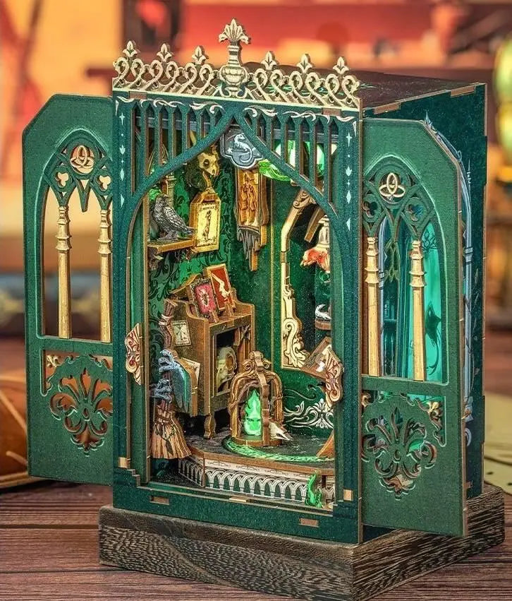 Book Nook Darkness Herbarium - Crafterra