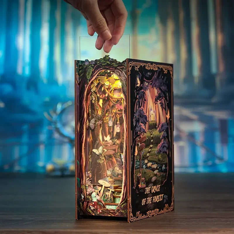 Book Nook Grace of the Forest - Crafterra