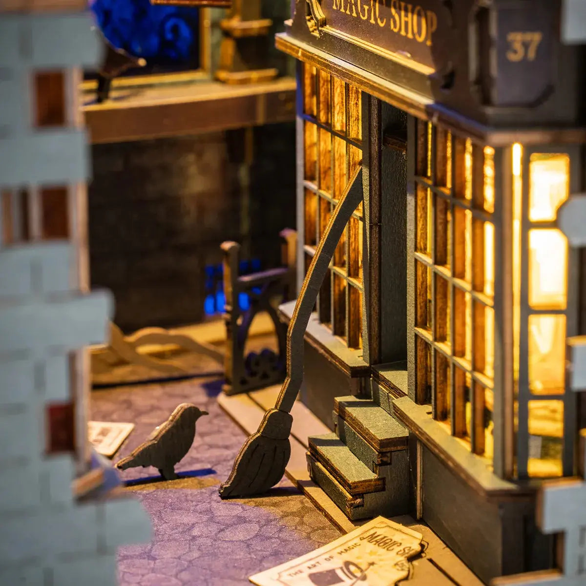 Book Nook Magic House - Crafterra