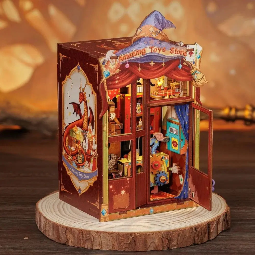 Book Nook Amazing Toys Store II - Crafterra