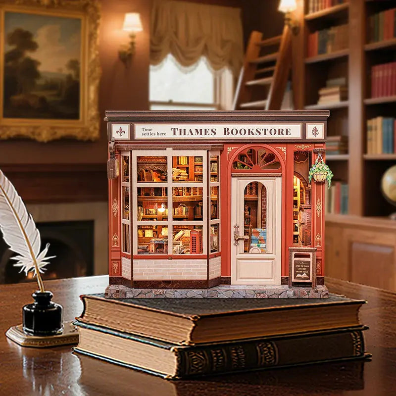 Maison Miniature Thames Bookstore - Crafterra
