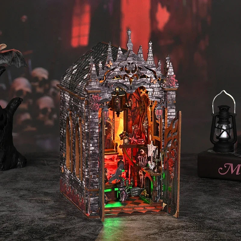 Book Nook Dark Castle - Crafterra