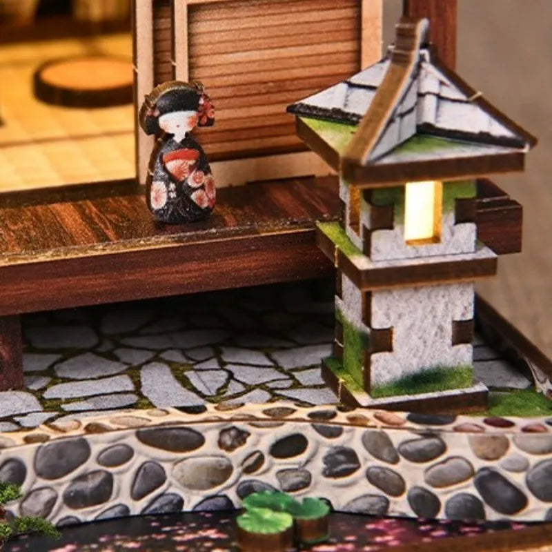 Book Nook Moss-Lantern Harmony Garden