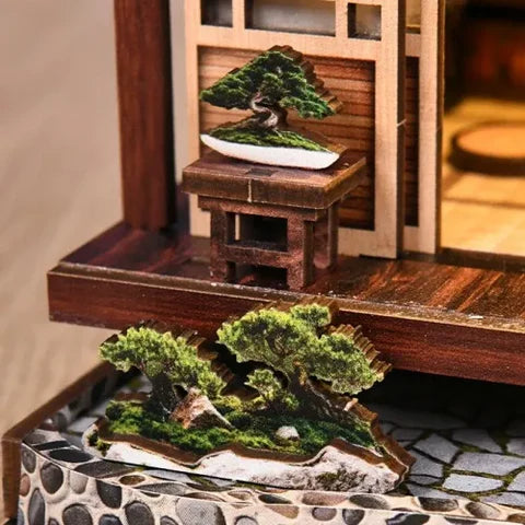 Book Nook Moss-Lantern Harmony Garden