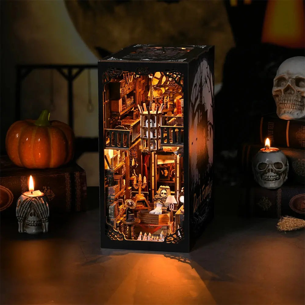 Book Nook Dark Family - Crafterra