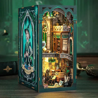 Book Nook Darkness Common Room - Crafterra