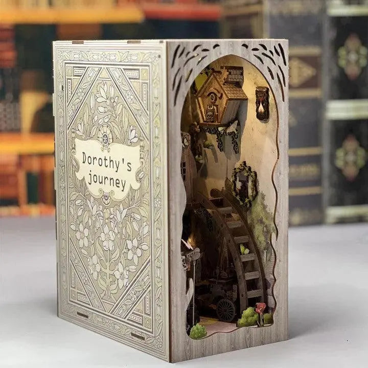 Book Nook Dorothy's Journey - Crafterra