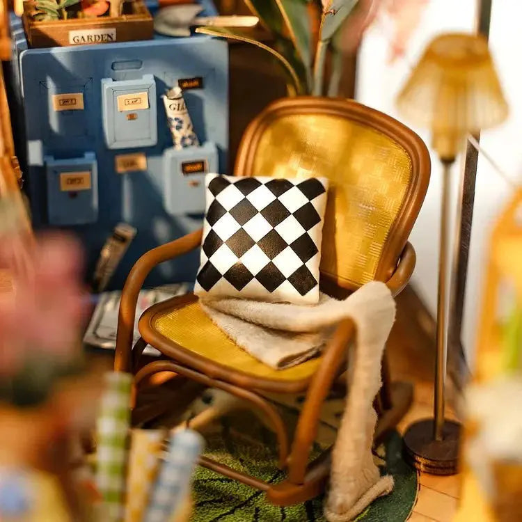Book Nook Garden House - Crafterra