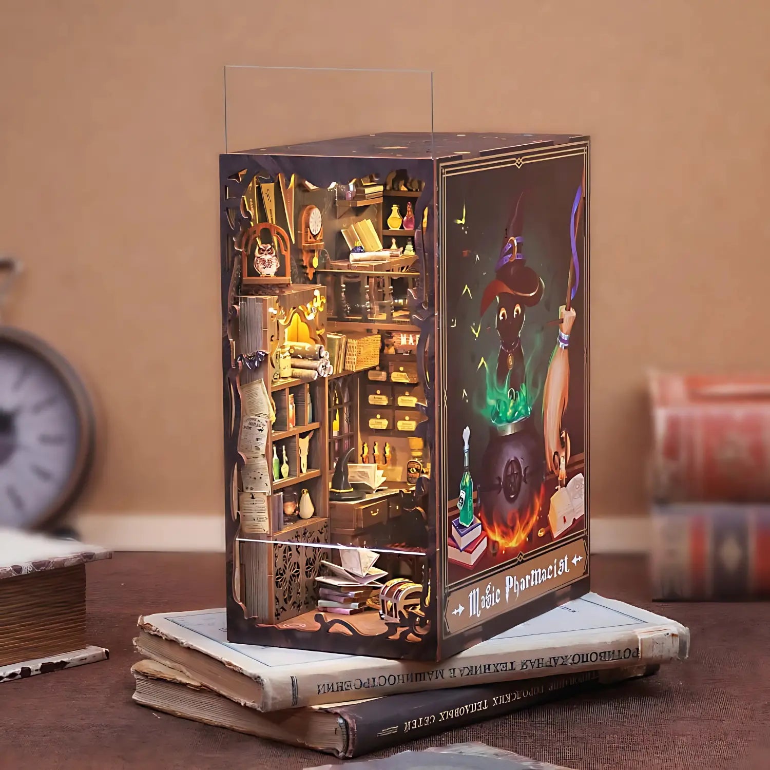 Book Nook Magic Pharmacist - Crafterra