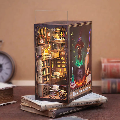 Book Nook Magic Pharmacist - Crafterra