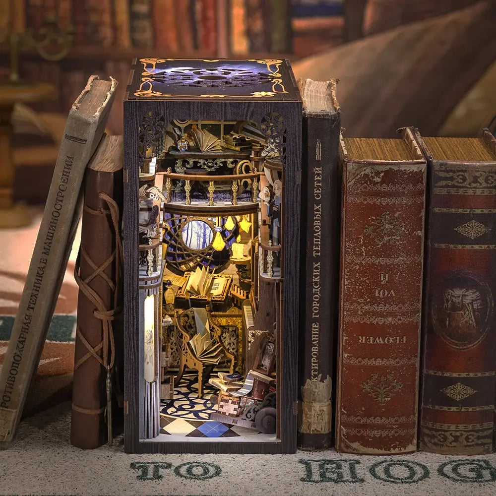 Book Nook Nebula Common Room - Crafterra