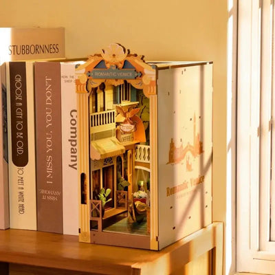 Book Nook Romantic Venice - Crafterra