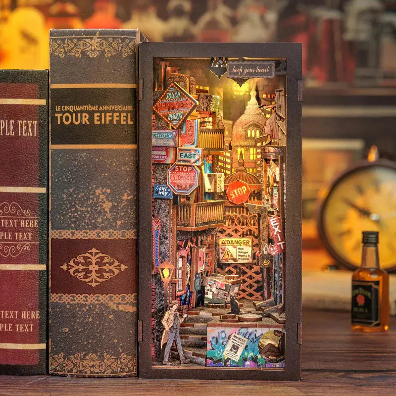 Book Nook The Long Goodbye Crafterra