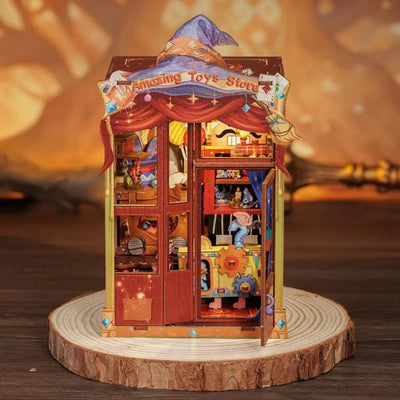 Book Nook Amazing Toys Store II - Crafterra