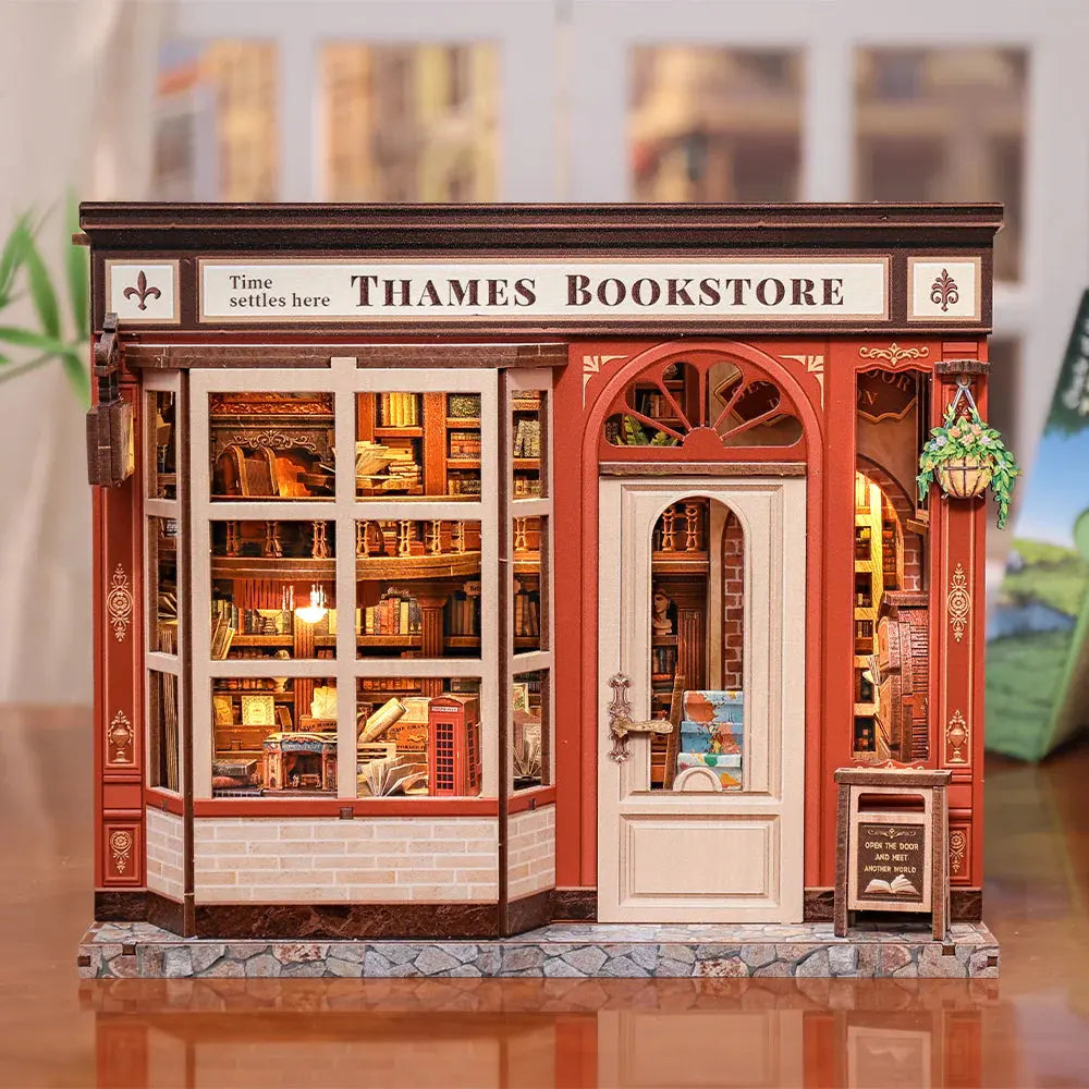 Maison Miniature Thames Bookstore - Crafterra