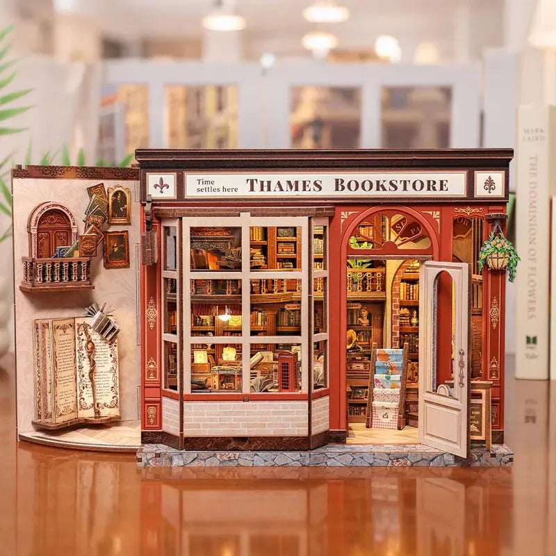 Maison Miniature Thames Bookstore - Crafterra