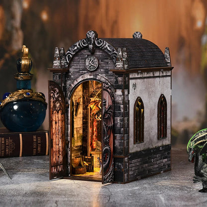 Book Nook Dragons Treasure Labyrinth