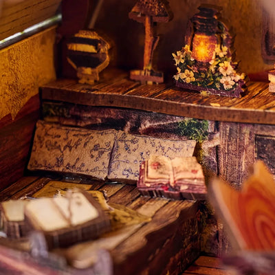 Book Nook Green Vine Cottage - Crafterra