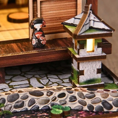 Book Nook Moss-Lantern Harmony Garden